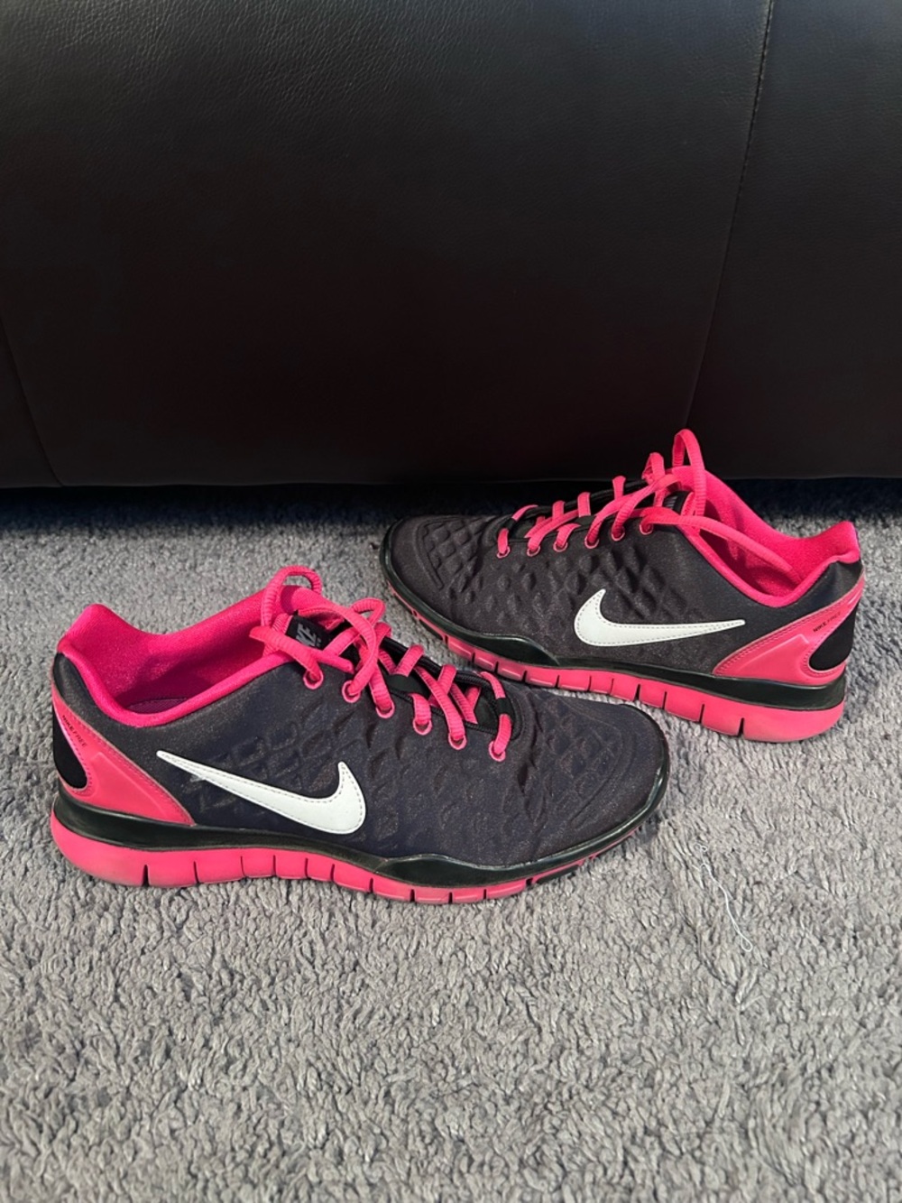 Nike Women's Black and Hot Pink Athletic Sneakers with White Swoosh